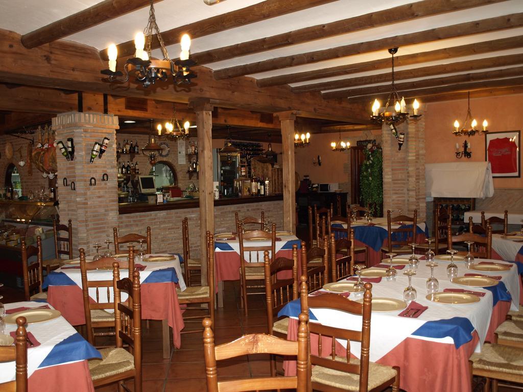 La Despensa Del Valle Restabal Bagian luar foto